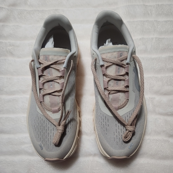 New OnCloud On Cloudmonster Moon Fawn Women's Sizes 9.5 Athleisure Running Walk - Picture 1 of 11